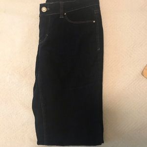 NWOT White House Black Market Skinny Jeans- S
